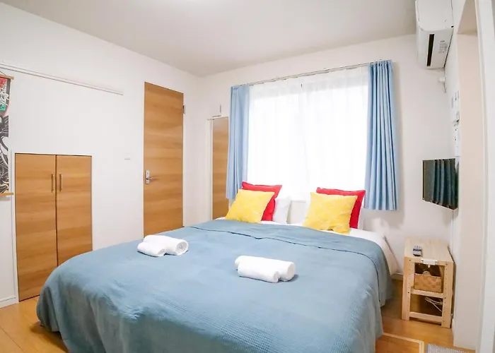 Triphome Tateishi New Open/2 Single Beds/Big Table/300M Wifi
